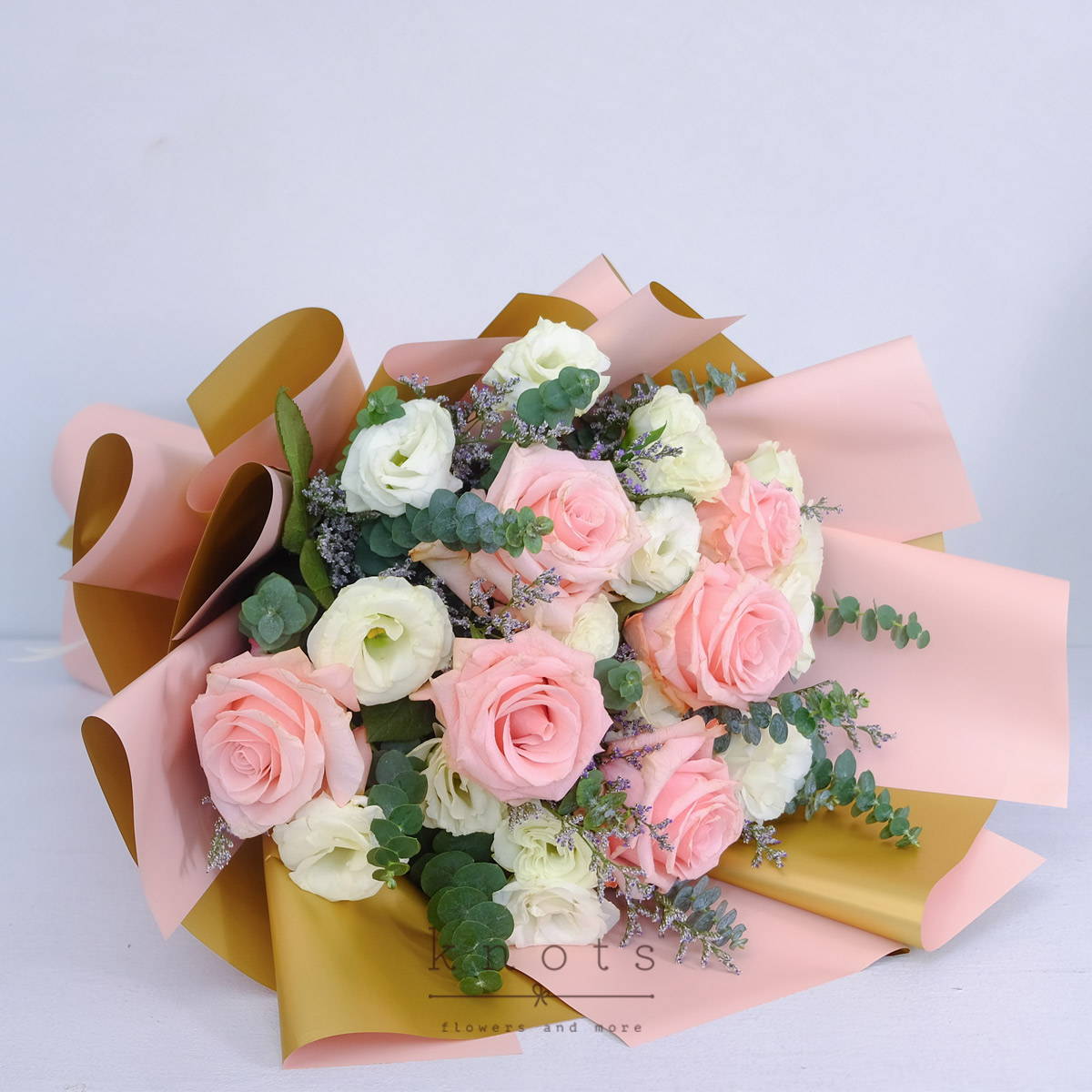BQ2515-Sweet-Romance-6-Pink-Ecuadorian-Roses-BouquetA_1200