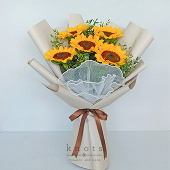 Sunshine Serenade (5 Sunflowers Bouquet)