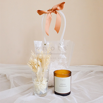 Aromatic Affection (Dried Flowers & Candle)