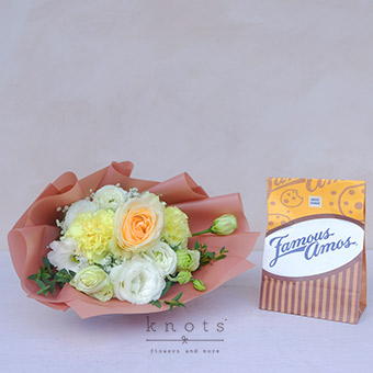 Peaches and Pastry (Rose and Carnations Bouquet w/ Cookies)