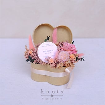 Graceful One (Dried and Preserved Arrangement with Candle)