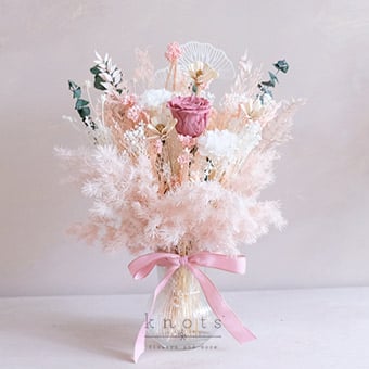 Natalie (Dried & Preserved Flower Arrangement)