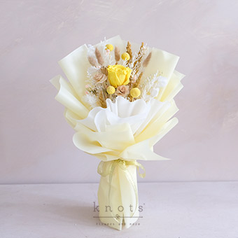 Carrie (Dried & Preserved Flowers Bouquet)