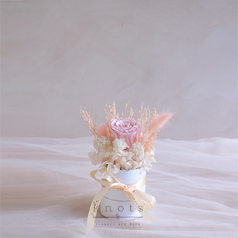 Amy (Mini Dried Flower Box)