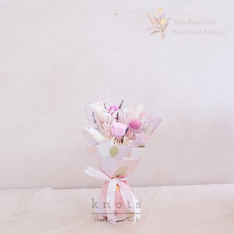 Charming Melody (Mini Preserved Rose Bouquet)