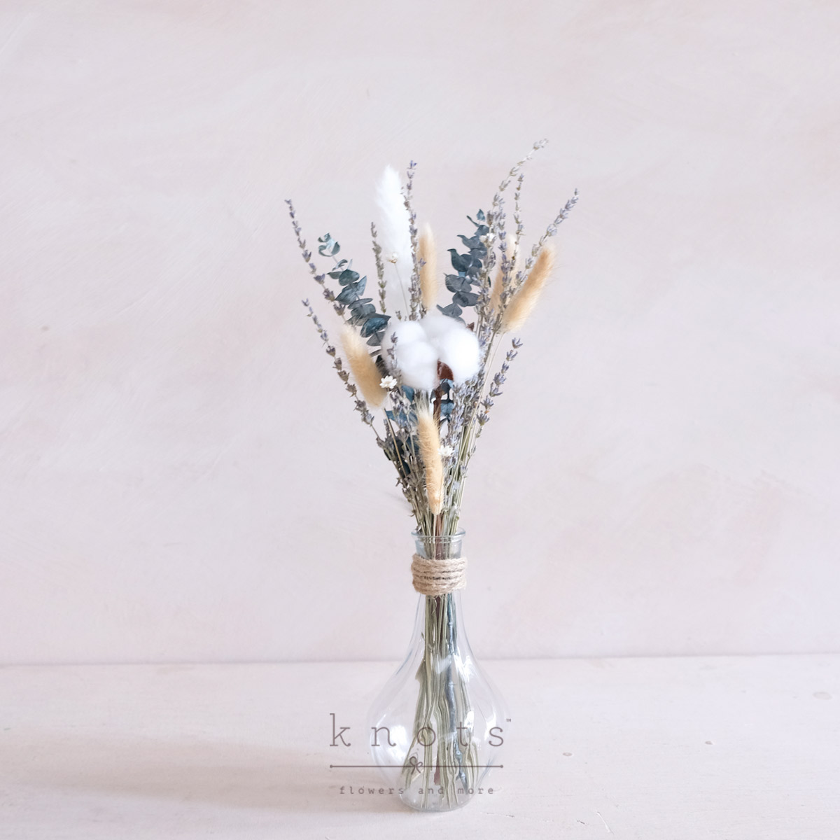 Neutral Piece (Dried Flower Arrangement)