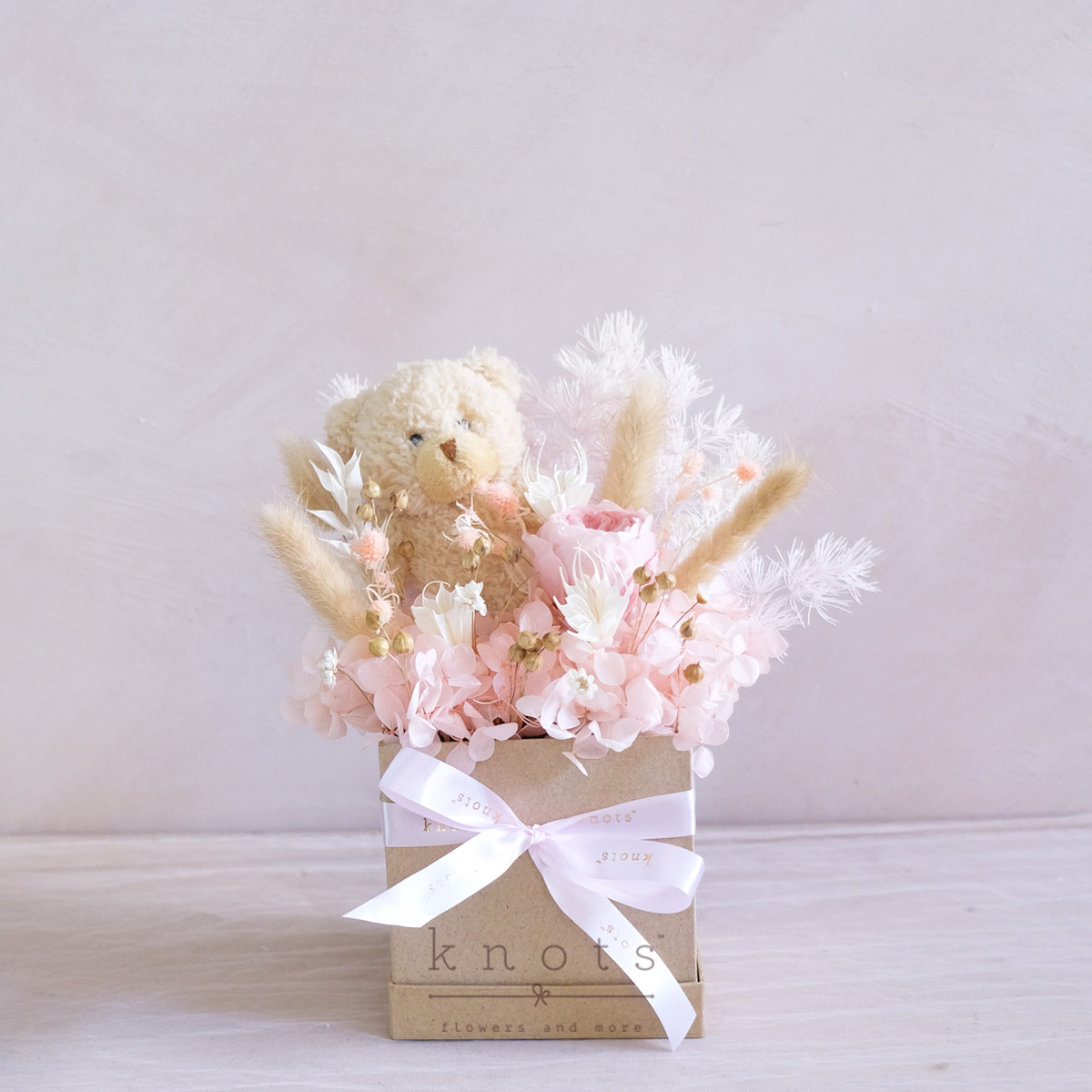 Sweet Cuddle (Dried Flower Arrangement)