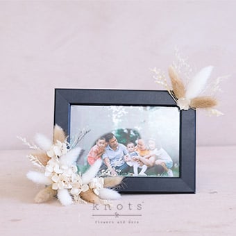 Captured Moments (Dried Flowers and Photo Gift)