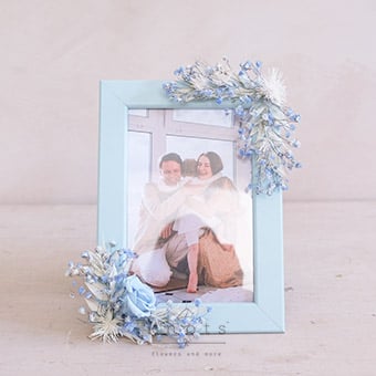 Enchanted Sight (Preserved/ Dried Flowers and Photo Gift)
