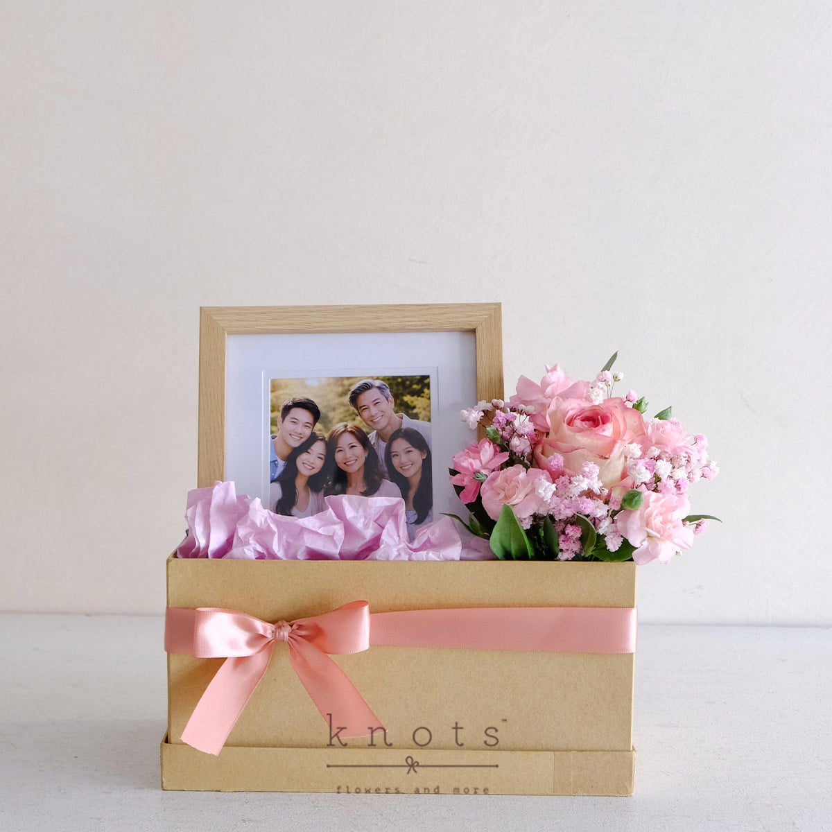 Snap Keeps (Flowers and Gift)