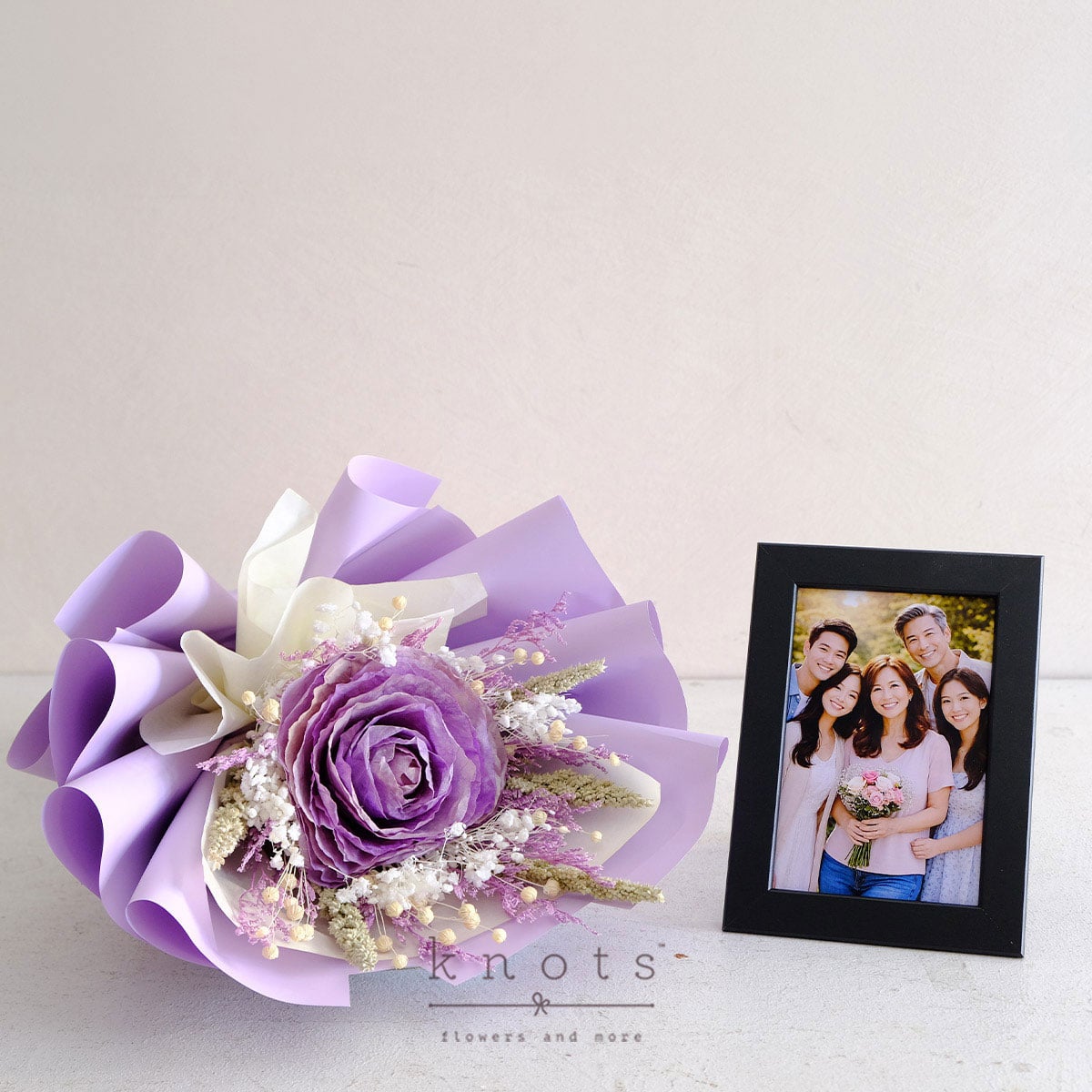 Forever Memories (Dried Flower Bouquet with Gift)