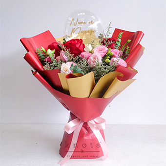 Pop and Celebrate (Red Ecuadorian Roses w/ Balloon Bouquet)