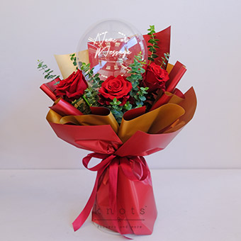 Must Be Love (3 Red Ecuadorian Roses with Balloon)