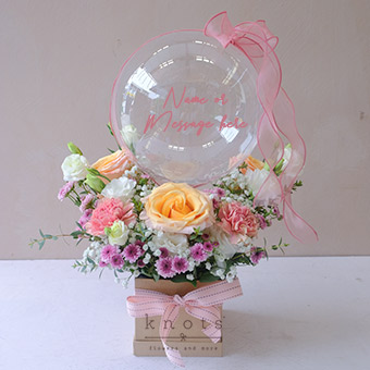 Something Gorgeous (Shimmer Ecuadorian Roses & Balloon Arrangement)