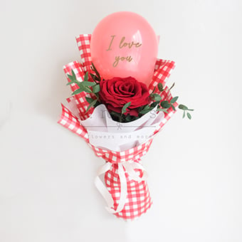 Red rose Bouquet With Balloon