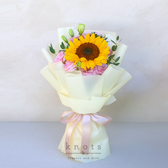 Apollos Love (Sunflower Bouquet)