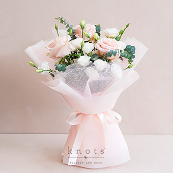 Bubbly Cotton Candy (3 Peach Ecuadorian Roses Bouquet)