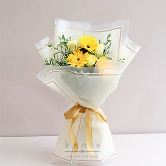Your Smiling Face (Yellow Roses & Gerbera)