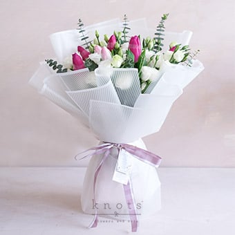 Majestic Heart (Tulips Bouquet)