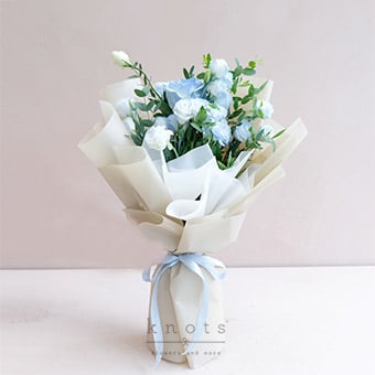 Krista (Light Blue Rose Bouquet)