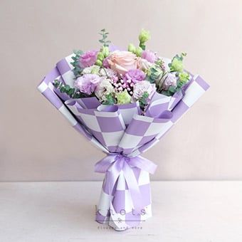 Purple Lemonade (Shimmer Ecuadorian Rose Bouquet)