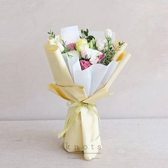 Yanna (Yellow Rose Bouquet)