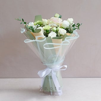 Mid-spring Palette (Pink Ecuadorian Rose Bouquet)