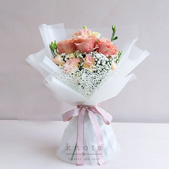 Brielle (Mocca Ecuadorian Roses Bouquet)