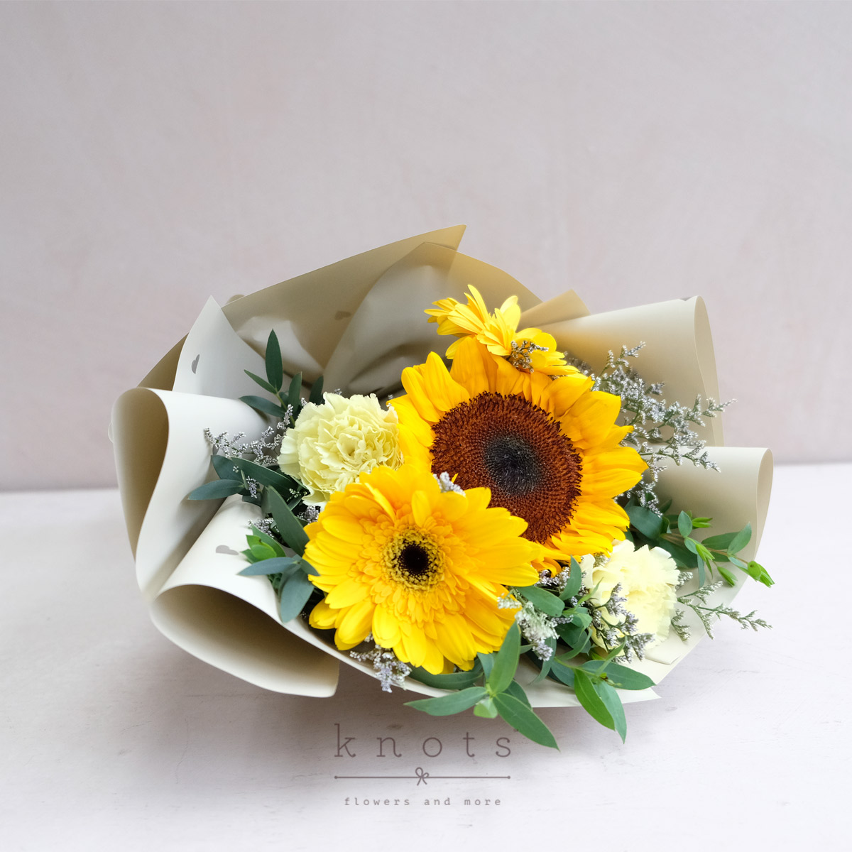Smiling Sunrise (Sunflower & Gerbera Bouquet) Knots.ph