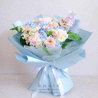 Ocean Eyes (Artificial Flower Bouquet)