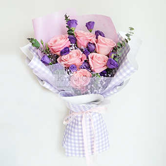 Garden Romance (Pink Ecuadorian Roses Bouquet)
