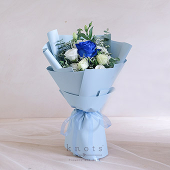 Sapphire Charm (Blue Ecuadorian Rose Bouquet)