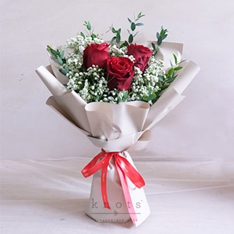 For My Lady (Red Ecuadorian Roses Bouquet)