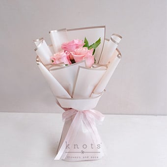 True Romance (3 Pink Ecuadorian Roses Bouquet)