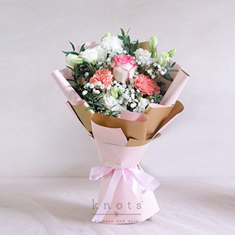 Lovely Gaze (Two-Tone Pink China Rose Bouquet)