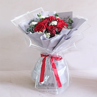 My Greatest Love (6 Red Ecuadorian Roses Bouquet)