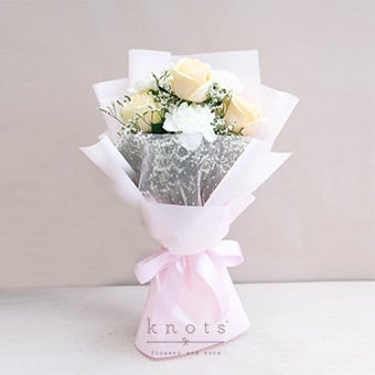 Sunny Daydream (Peach Roses Bouquet)