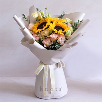 Love You Everyday (Sunflower Bouquet)