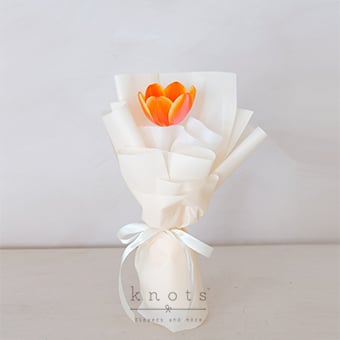 Harriet (Orange Tulip Bouquet)