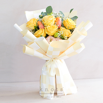 Every Summertime (Yellow Roses Bouquet)