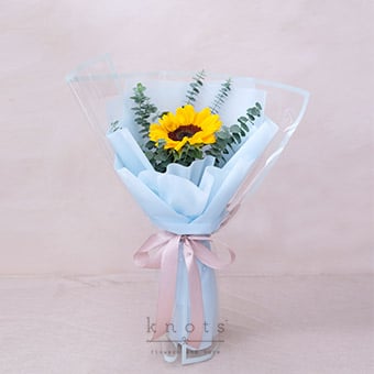 Glistening Star (Sunflower Bouquet)