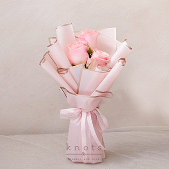 True Romance (Ecuadorian roses bouquet)