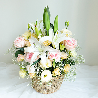 Garden Oasis (Lilies & Roses Arrangement)