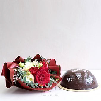 Romantic Layer (Flowers and Cake)