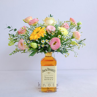 Honey Bee (Mixed Flowers with Liquor)
