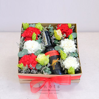 Cheers to Midnight (Wine and Flowers Boxed Arrangement)