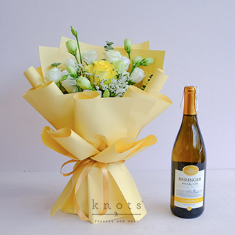 Winona (Yellow Rose Bouquet w/ Chardonnay)