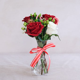 Make Merry (Red Ecuadorian Roses Arrangement)
